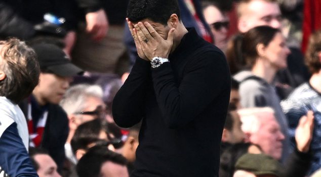 Years later, Arsenal, chasing the championship, lost at home.