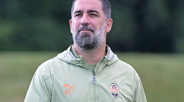 Arda Turan's striking 