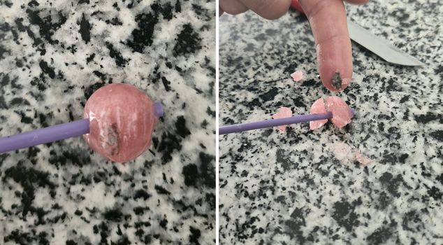 A stone came out of the sugar.