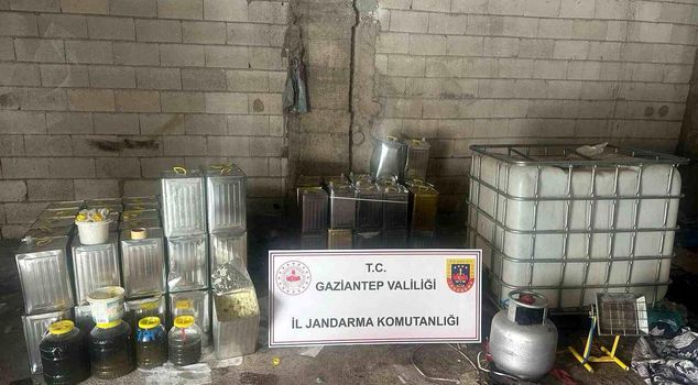 1,500 liters of counterfeit olive oil seized in Gaziantep: 1 detained.