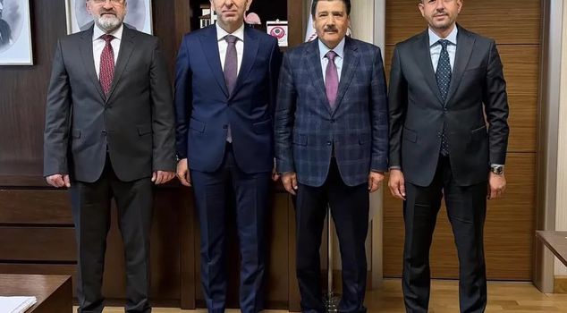CHP's Serik Mayor Kadir Kumbul is allegedly switching to the AK Party.