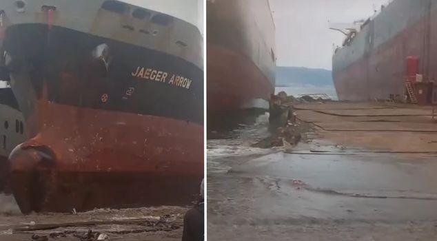 السفينة العملاقة جنحت قبالة ساحل علياغا