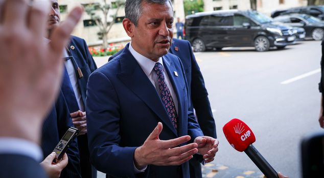 رد نجم الدين أربكان على سؤال الأمة من أوزال أوزغور بعد لقائه مع نعمان كورتولموش: لسنوات عديدة، لطالما قلت هذا...
