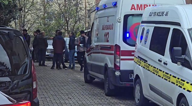 Семейная трагедия в Ускюдаре: Убив родителей, совершил самоубийство