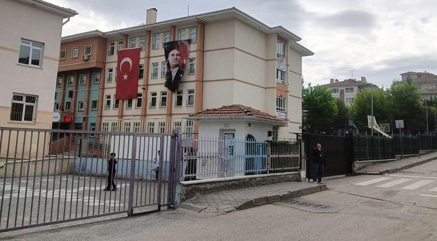 В школе, куда ученик принес оружие, ввели меру «прозрачный пакет»