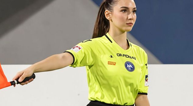 The referee confusing everyone: Real or AI?