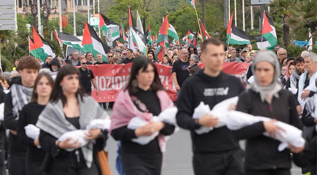 В Испании тысячи людей собрались в поддержку Палестины, заявив: «Нет геноциду и войне»