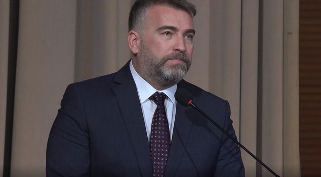 Кто такой Джихад Демирли, назначенный заместителем министра национального образования?