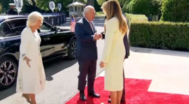 Arm wrestling at the White House gate: King Charles freed his hand from Trump's 'claw' like this!
