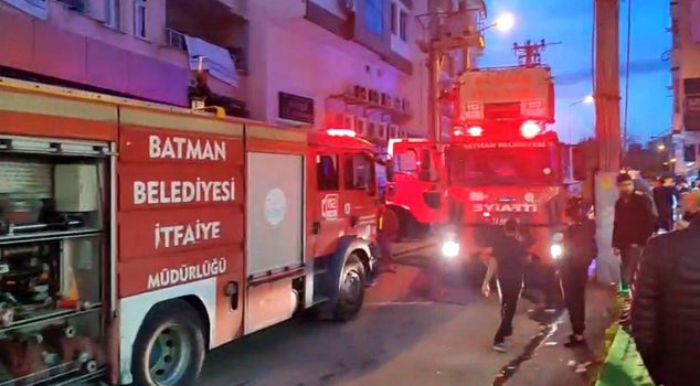 A woman and a man were found dead, burned, in a house in Batman.