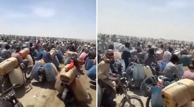 В Пакистане, охваченном топливным кризисом, на иранской границе возникла давка с канистрами.