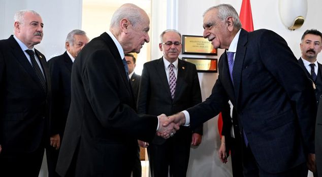 Notable trustee decision after Bahçeli's call to Ahmet Türk