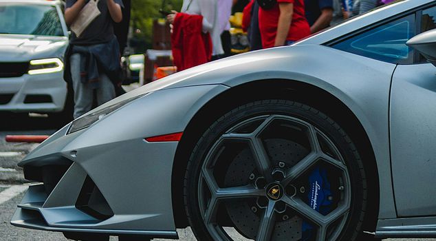 Hormuz crisis hits luxury cars: Engine oil alarm