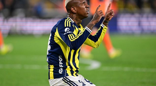Talisca, who says 'We are happy', announced his new goals.
