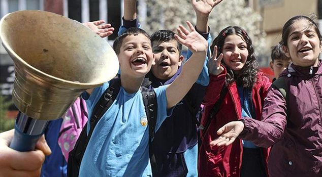 Yusuf Tekin gave the signal! Mid-term breaks are being abolished, summer vacation is extended.