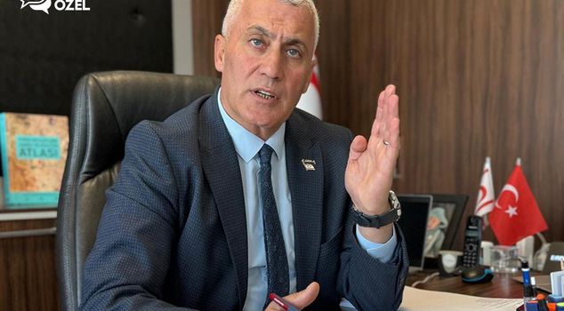 وزير الاقتصاد والطاقة في جمهورية شمال قبرص التركية أولغون أمجا أوغلو: الجلسة العامة مسألة أخوة، لا يمكن أن تكون هناك مناقشة حول العلم والقيم الوطنية
