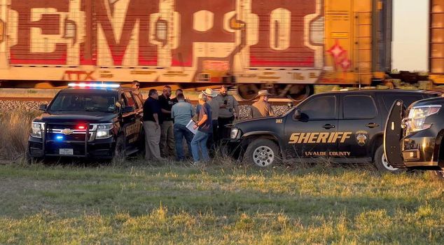 The lifeless bodies of 6 people were found in a freight train car in the USA.