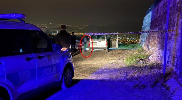 Отправив сообщение другу, он покончил с собой из винтовки в холмистой местности.
