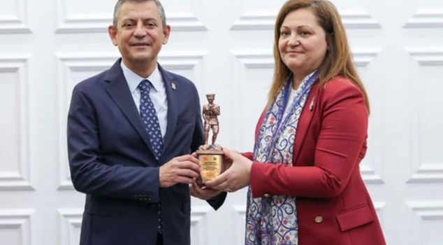 Burcu Köksal, who switched to AK Party, to CHP leader Özgür Özel: 'He should deal with his own mess'