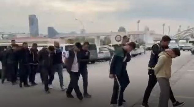 اعتقال 19 مشتبهاً بهم في أنقرة بسبب مشاركات مسلحة على وسائل التواصل الاجتماعي
