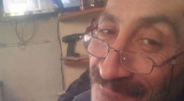 An elderly man who had a heart attack while painting has lost his life.
