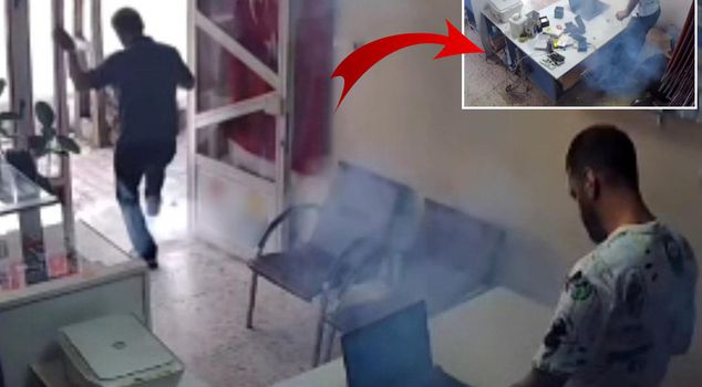 The battery of the phone being repaired at the technical service exploded.