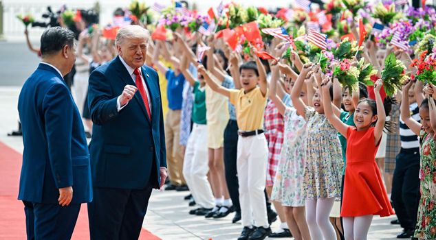 Chinese President Xi officially welcomed US President Trump with a ceremony.