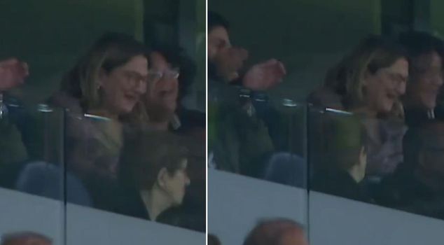 Mbappe was booed, his mother burst into laughter.