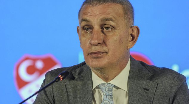 TFF did not participate in Galatasaray's cup ceremony.