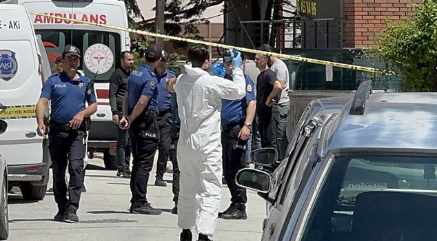 The law student who killed his parents was found in the park with blood on his hands.