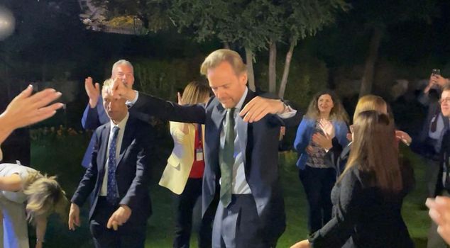 Diplomacy caught the rhythm of the Erik Dalı! The Belgian ambassador danced, and a challenge came from France.