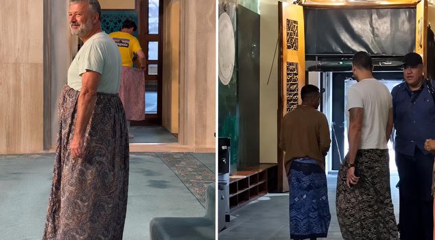 Male tourists entered the mosque in Bursa wearing skirts.