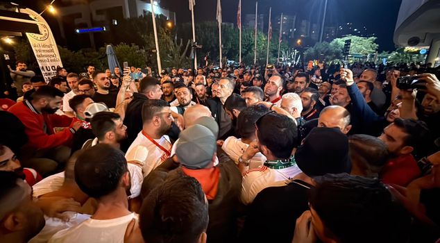 Beating Kocaelispor wasn't enough; Antalyaspor was relegated, and fans protested against the president.