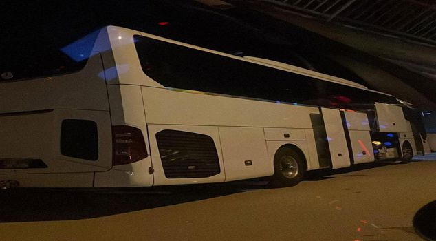 20 students were hospitalized with suspected poisoning during a school trip.