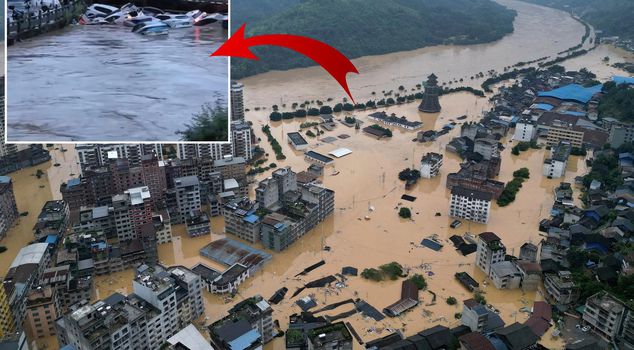 China has been hit by floods! 21 people have lost their lives, and many are missing.