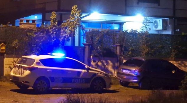 The person who stabbed his wife to death in Sakarya committed suicide.