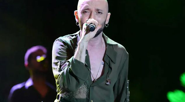 Singer Mabel Matiz has been detained as part of a drug operation.