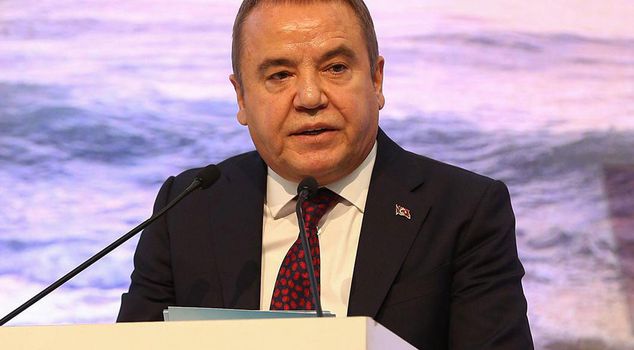House arrest for Muhittin Böcek in public damage case