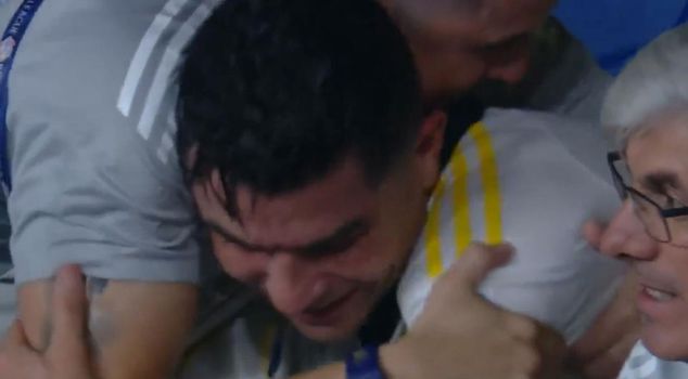 عندما جاءت البطولة، بكى بكاءً مرًا