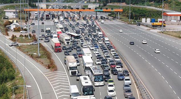 The holidaymakers' ordeal began early: Miles-long queues formed on the Istanbul-Izmir highway.