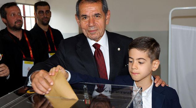Dursun Özbek has been re-elected as Galatasaray President.