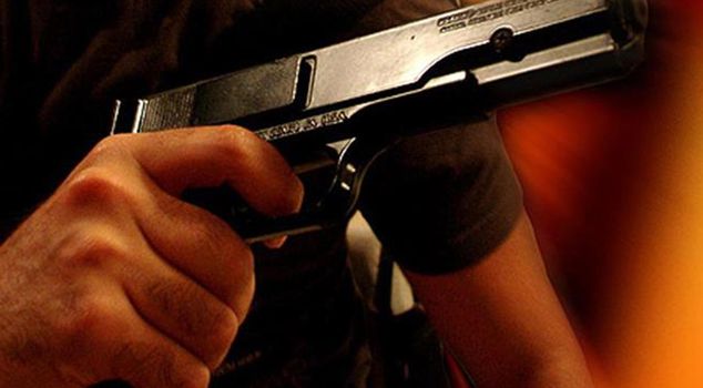Father-in-law shot his son-in-law and friend with a gun