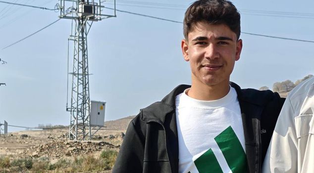 No news from the young person who left home 5 days ago! His brother has a prediction.