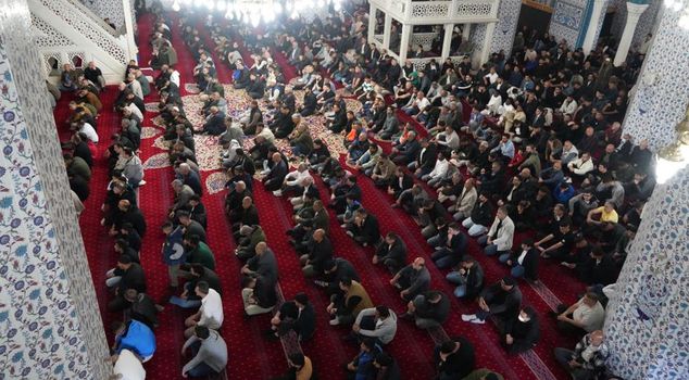 The first row in the Eid prayer was held in Iğdır