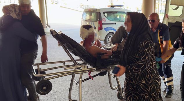 In Erzurum, 7 people were injured in a fight that broke out between two families.