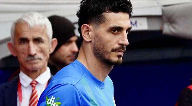 Samet Akaydin is signing for his new team