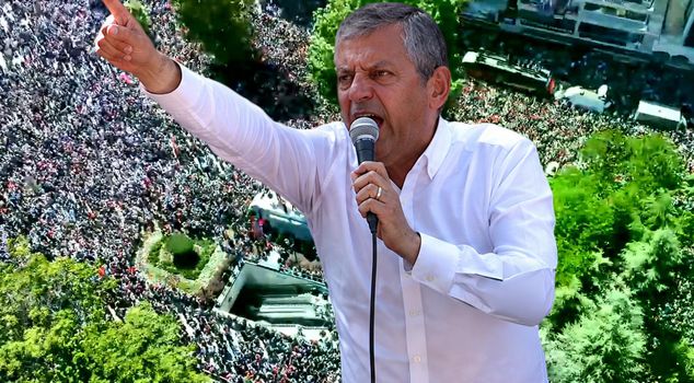 Özgür Özel walked to Anıtkabir with a crowd: This is the first step of this government's march.