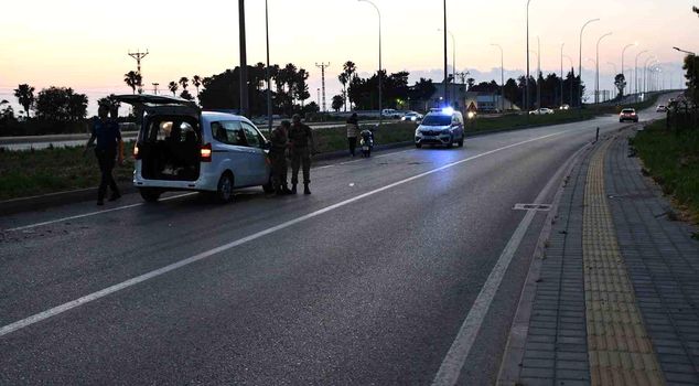 Motorcycle out of control crashes in Hatay: 2 dead
