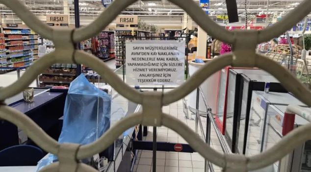 It had been serving for 33 years! Turkey's first hypermarket closed its doors.