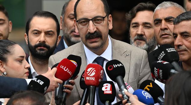 بيان من المستشار الصحفي لكليجدار أوغلو حول عمليات الفصل من العمل